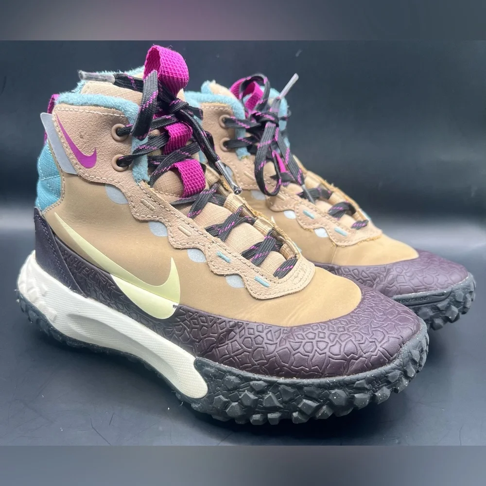 Nike‎ - Kids Terrascout Tan and Purple High-Top Sneakers- Size: 2Y